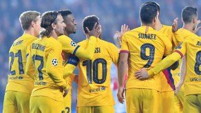 El Barcelona gana 2-1 al Slavia en Praga y se pone líder de grupo