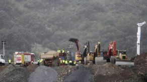 España investiga si hoyo donde cayó niño era ilegal