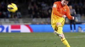 Messi dona 200 mil dólares a polideportivo para niños de su ciudad natal