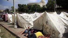 Egipto: Corte ordena a Morsi reinstalar a fiscal