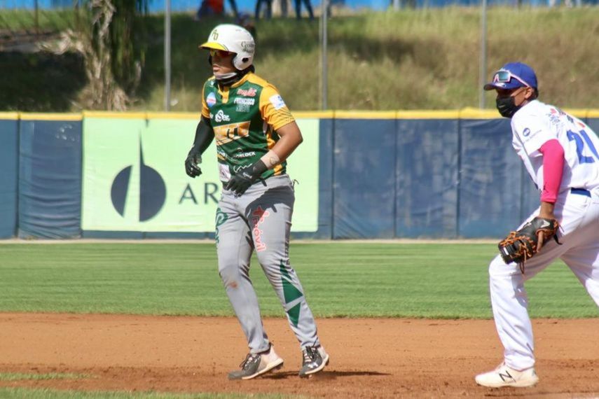 Béisbol Juvenil 2022: Panamá Oeste se queda solo en la cima