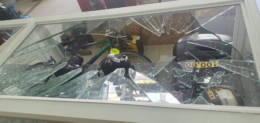 Vistas del asalto en La Doña.