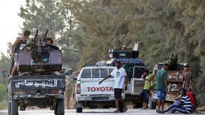 Acuerdan nueva tregua tras choques en Libia; hay 117 muertos