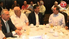 Navarro se reúne con fundadores y niega vínculos con círculo cero