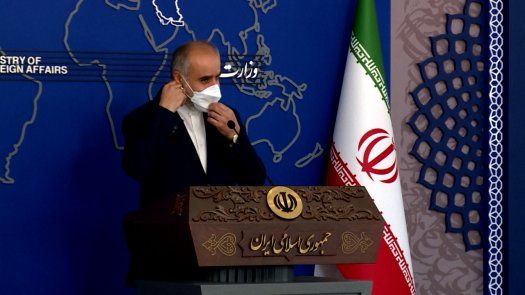 Irán niega categóricamente cualquier relación con atacante de Salman Rushdie
