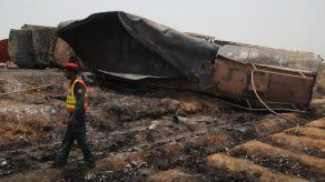 Al menos 123 muertos al incendiarse un camión cisterna en Pakistán