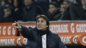 Juventus confirma en Twitter que Conte seguirá un año más