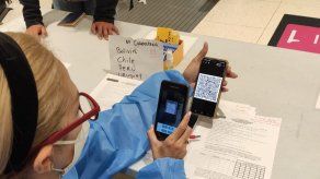 Al terminar de completar la solicitud del Trámite de Declaración Jurada de Salud Digital, cada viajero recibirá un código QR a través de un PDF adjunto, que deberá mostrar a su llegada a Panamá. Al terminar de completar la solicitud del Trámite de Declaración Jurada de Salud Digital, cada viajero recibirá un código QR a través de un PDF adjunto, que deberá mostrar a su llegada a Panamá.