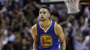 Curry establece marca en la NBA