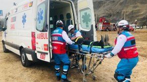 Perú: 6 muertos tras caída de techo en fiesta católica