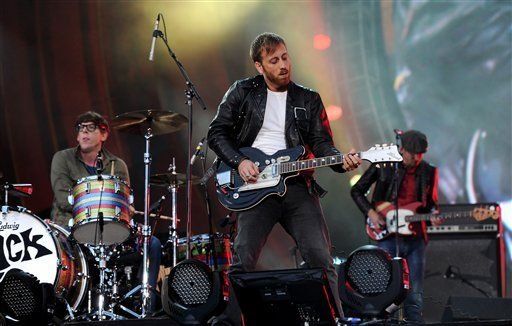 The Black Keys demandan a casinos