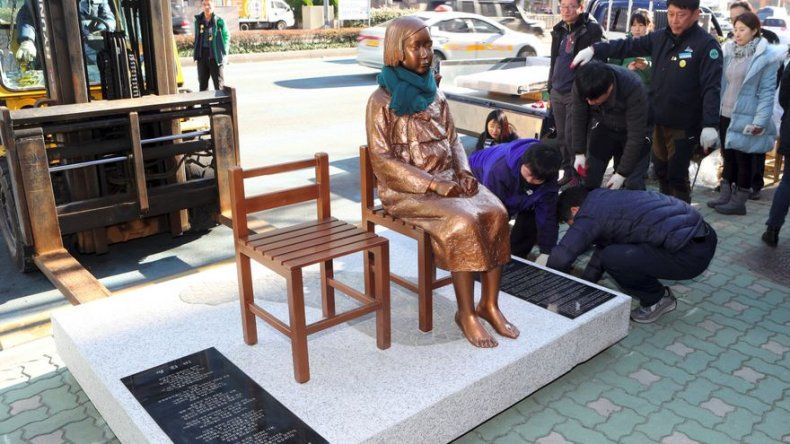 Japón llama a consultas a su embajador por monumento a mujeres de consuelo en Corea del Sur