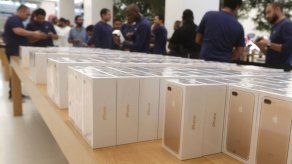 Ladrones roban iPhones de un camión en movimiento