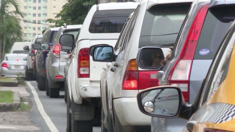 ATTT: pruebas a decreto regulatorio por parte de Uber son innecesarias y malintencionadas