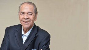 Rey del Bolero Lucho Gatica muere en México a los 90 años