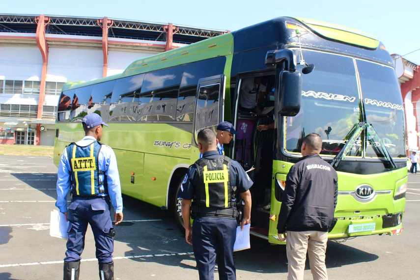 Migración reanuda servicio de traslado de migrantes