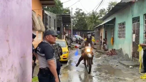 ¡Lamentable! Madre entrega a su hijo presuntamente vinculado a caso de homicidio ¡Lamentable! Madre entrega a su hijo presuntamente vinculado a caso de homicidio