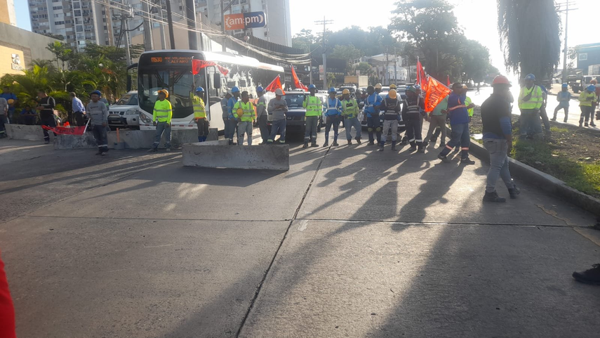 SUNTRACS Protesta en varios puntos del país.