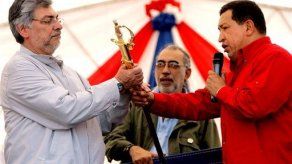 Protestan por abusos de custodios de Hugo Chávez