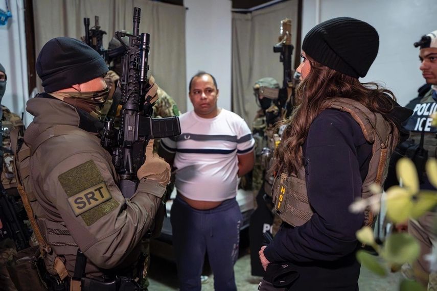 EE. UU. detiene a mil migrantes