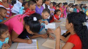 IFARHU ofrecerá 50 mil 500 cupos de becas en el 2015