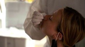 Tras fiestas decembrinas la pandemia rompe récords en América Latina y EEUU