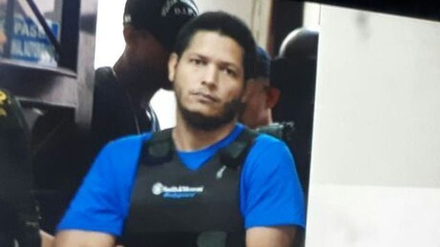 Ventura Ceballos renuncia a defensa pública y se suspende audiencia