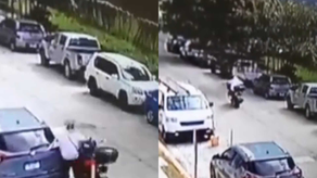 Motorizado colisiona un auto estacionado y se da a la fuga Motorizado colisiona un auto estacionado y se da a la fuga