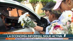 Venta de flores en los cementerios