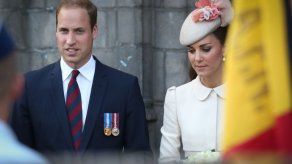 Duques de Cambridge conmemoran en Mons el centenario de la I Guerra Mundial