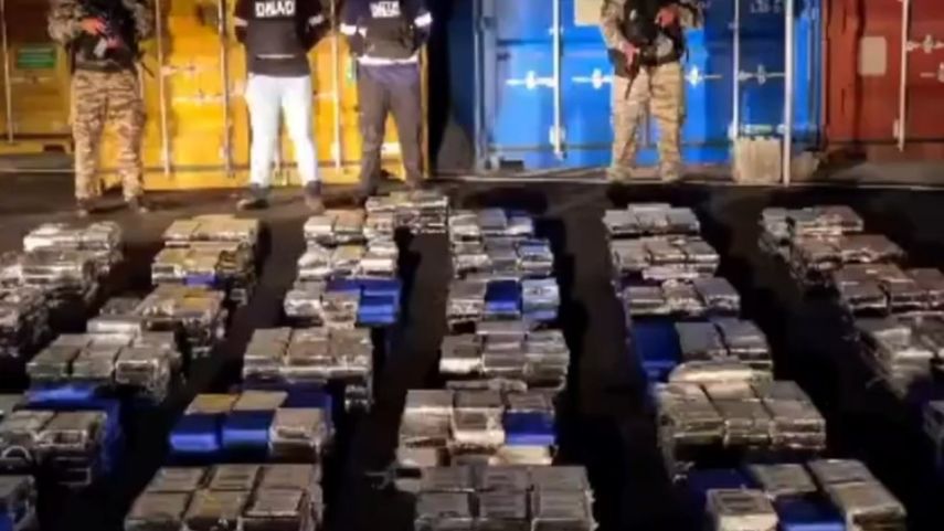 Decomisan droga en puerto con destino a Europa.