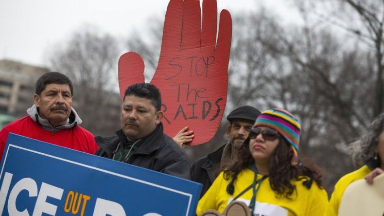 Piden protección inmigrantes ante Casa Blanca, Corte Suprema