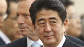 Primer ministro japonés quiere crear un Davos de las mujeres en Tokio