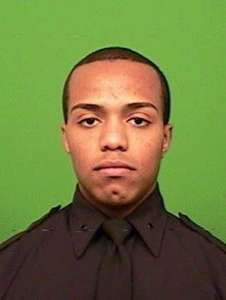 Balean a policía de NY que acudió tras pleito callejero