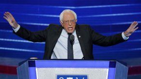 Estrellas demócratas nominarán a Clinton