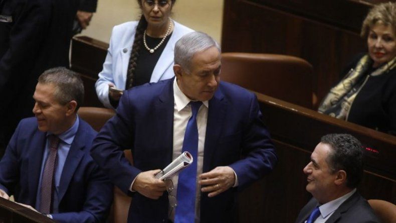 El Parlamento israelí aprobó su disolución y elecciones el 9 de abril