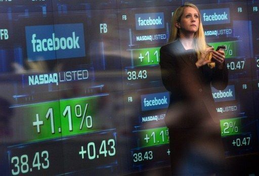 Acciones de Facebook bajan debido a la pérdida de usuarios de Instagram