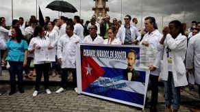 Cuba permitirá repatriación de médicos desertores