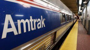 Una roca hizo impacto en ventanilla de tren en Filadelfia
