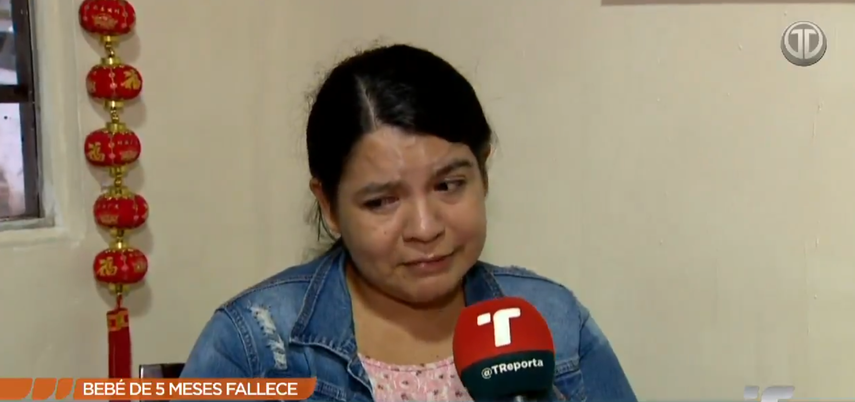 Elizabeth Santos llora la muerte de su hijo de 5 meses.&nbsp;