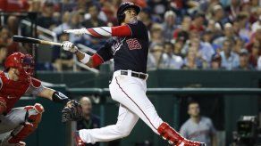 Nacionales de 12 juegos bajo .500 a la pelea por el comodín