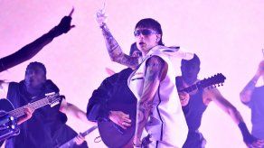 Peso Pluma alcanza récord Guinness por ser el artista más visto en YouTube