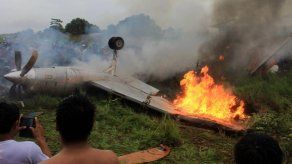 Aumenta a 8 el número de muertos en accidente de avión en amazonía de Bolivia