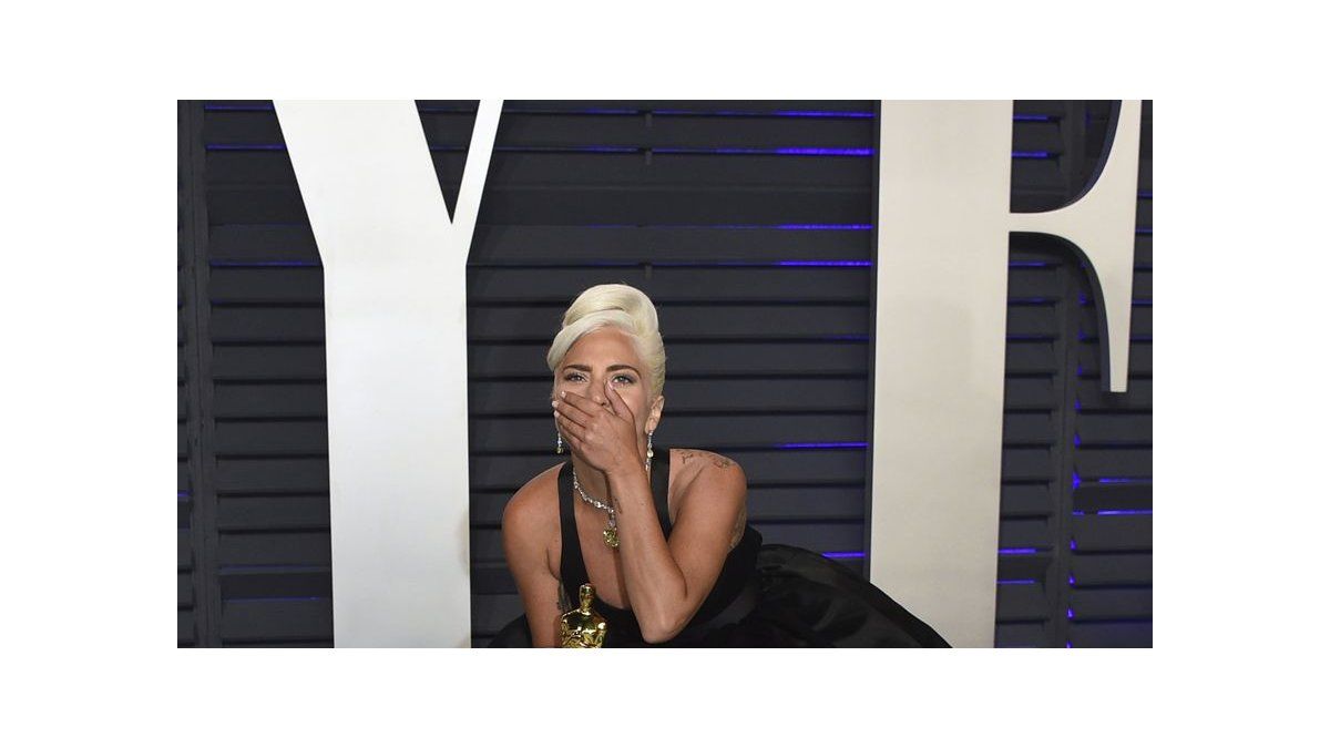 Fuera corbatas y tacones, las fiestas tras los Oscar