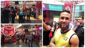 Intercambio de figuritas y más en la parada futbolista de RPC en Albrook Mall