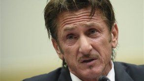 Sean Penn pide liberación de estadounidense en Bolivia