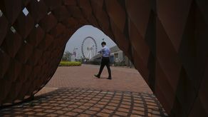 A partir de ahora, Beijing exigirá que quien llegue desde el extranjero pase una cuarentena de 10 días en un hotel, seguida de una semana de aislamiento en casa.