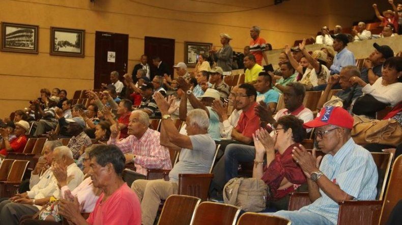 Sector bancario y empresarial piden vetar proyecto para aumento a jubilados