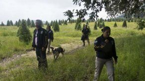 Rescatan los cuerpos de tripulantes de helicóptero accidentado en Colombia