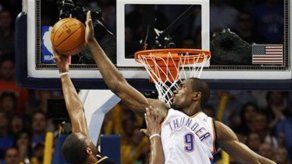 Durant logra 51 puntos en victoria del Thunder sobre Nuggets